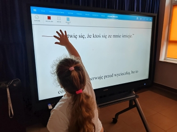 4b32cd25-2332-4ee0-b2cf-49b337dda42e