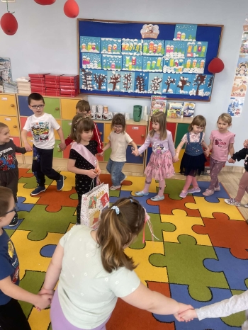 att.-bTs6Kot8khe2oj7zqCoLFTDQGOl9F5QAkJxtAraXpw