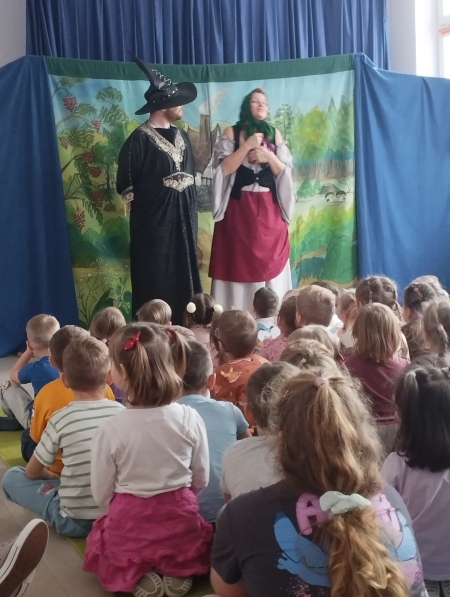 Teatrzyk ,, Calineczka,,