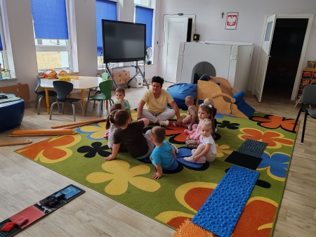 Zabawy w sali terapeutycznej